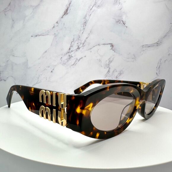 New MIU MIU Sunglasses - Picture 13 of 16